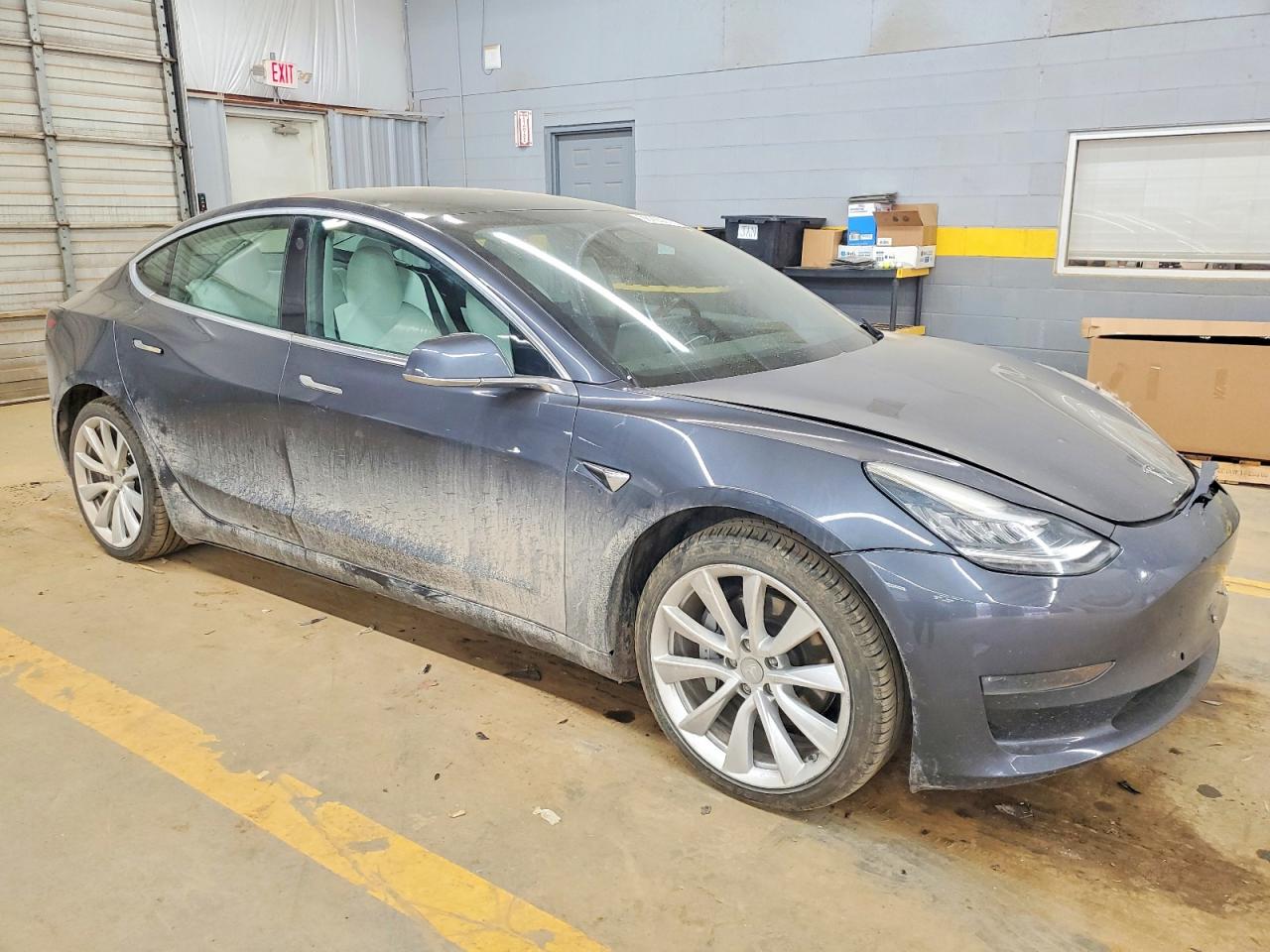 2019 TESLA MODEL 3 photo 4