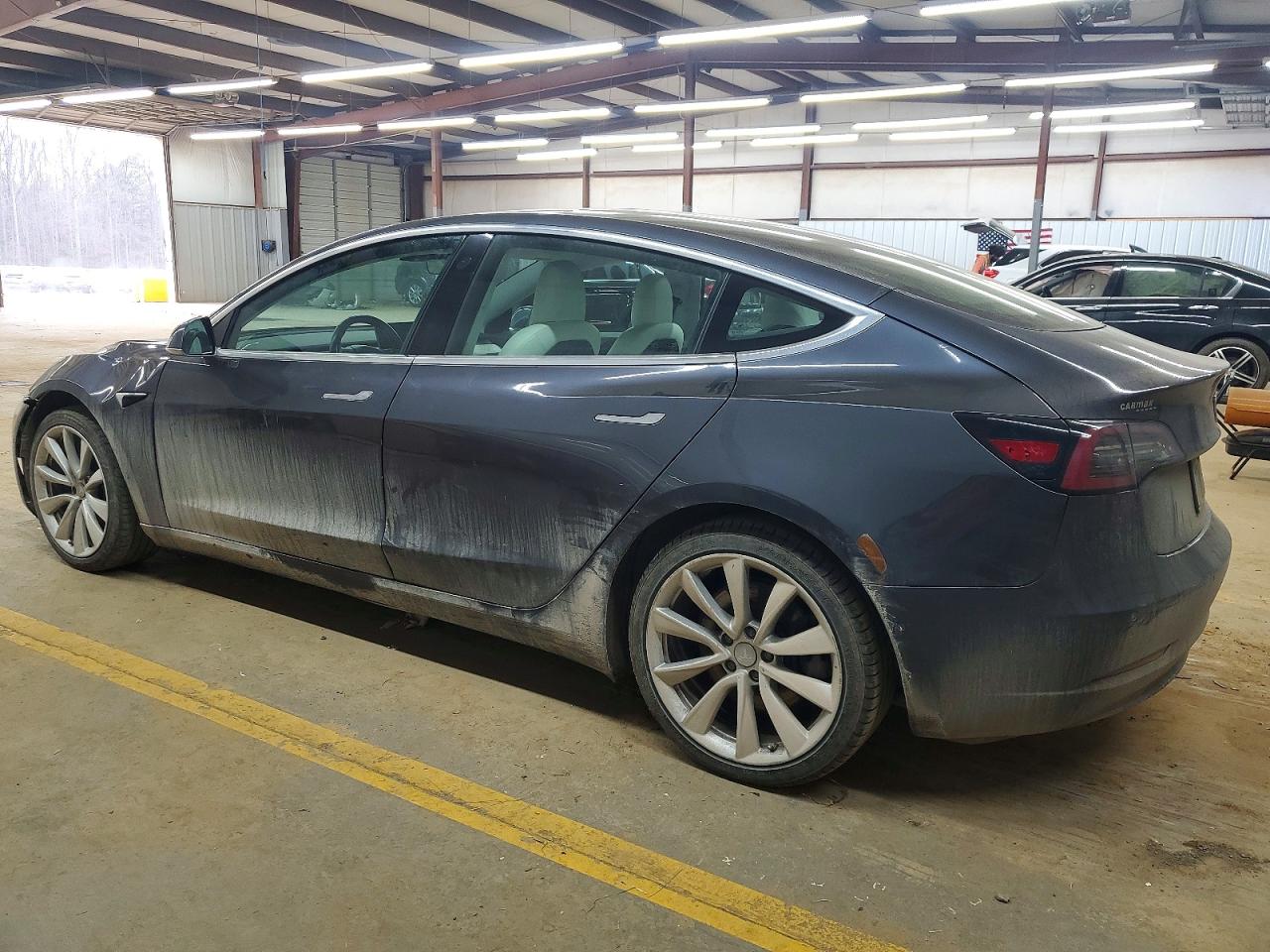 2019 TESLA MODEL 3 photo 2