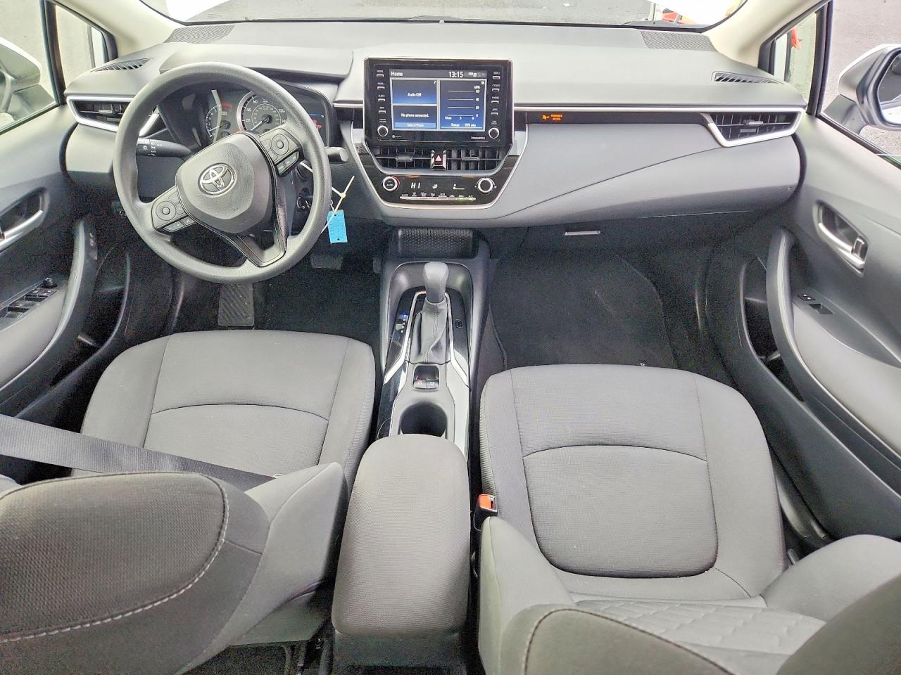 2021 TOYOTA COROLLA LE photo 8