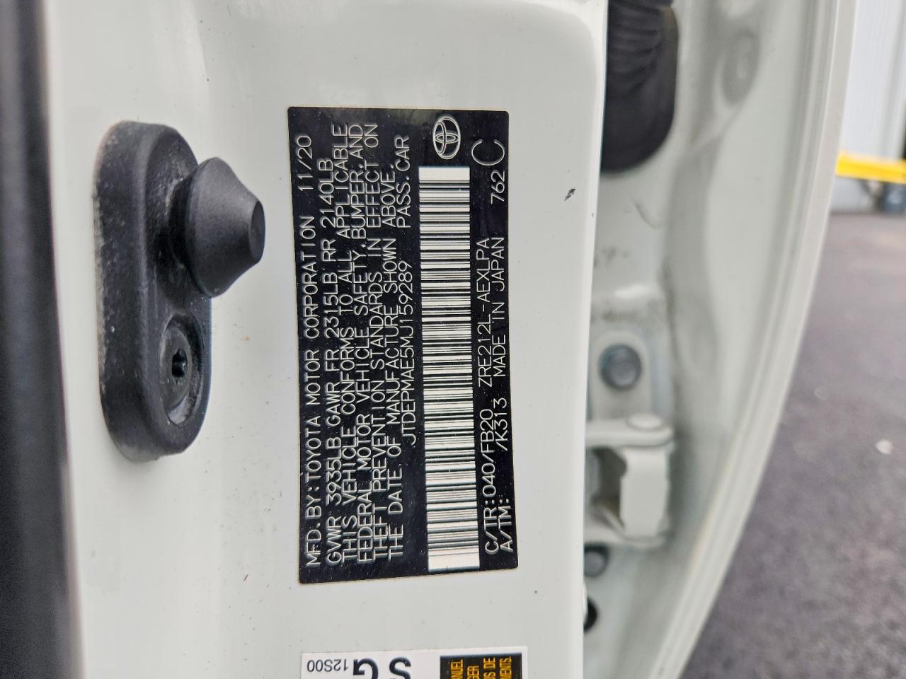 2021 TOYOTA COROLLA LE photo 12