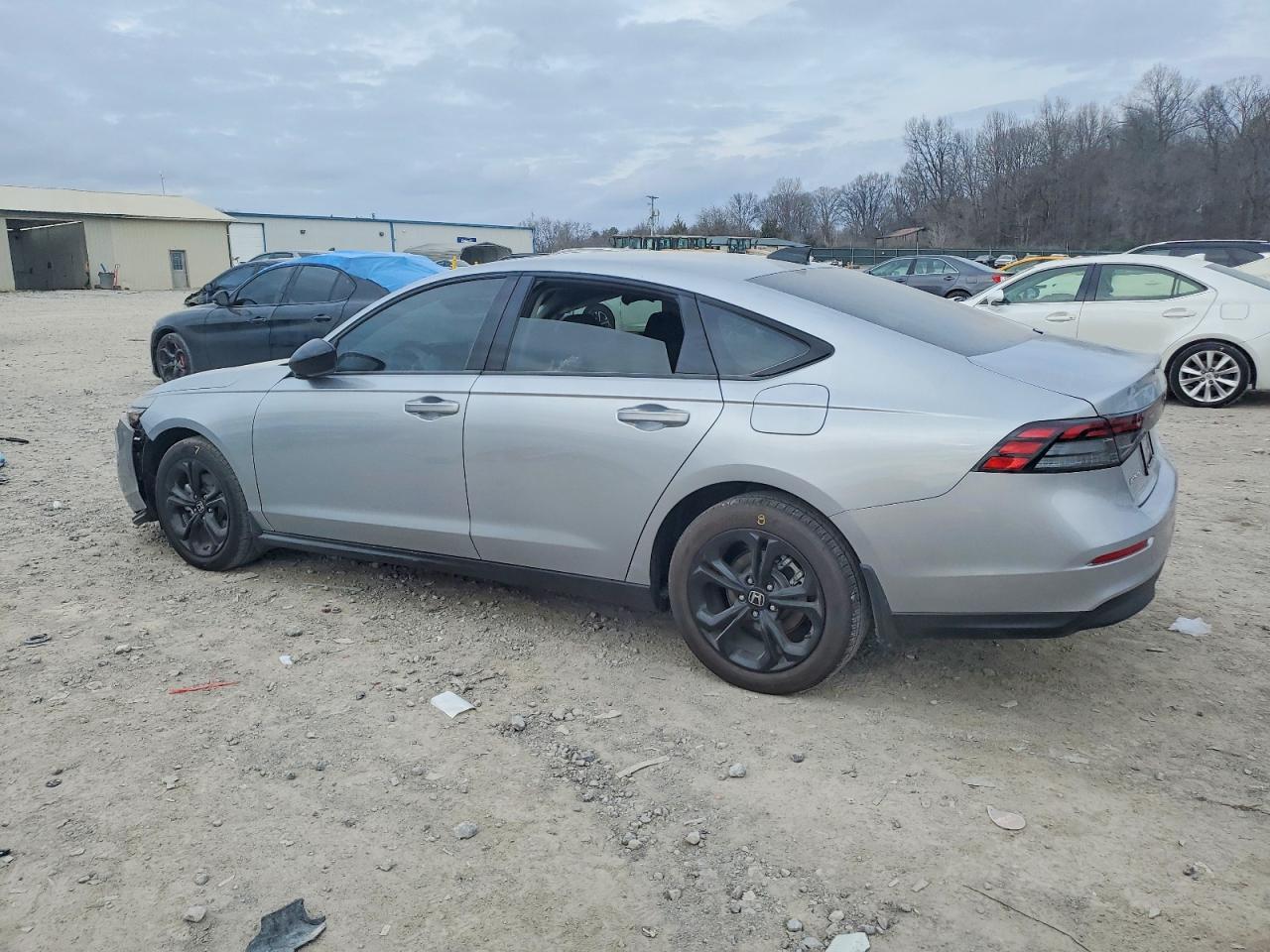 2025 HONDA ACCORD SE photo 2