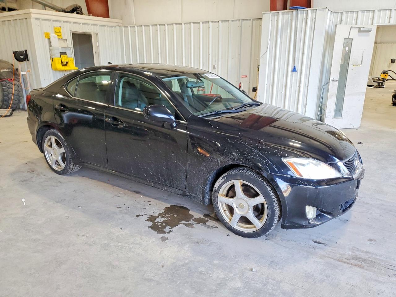 2007 LEXUS IS 250 photo 4