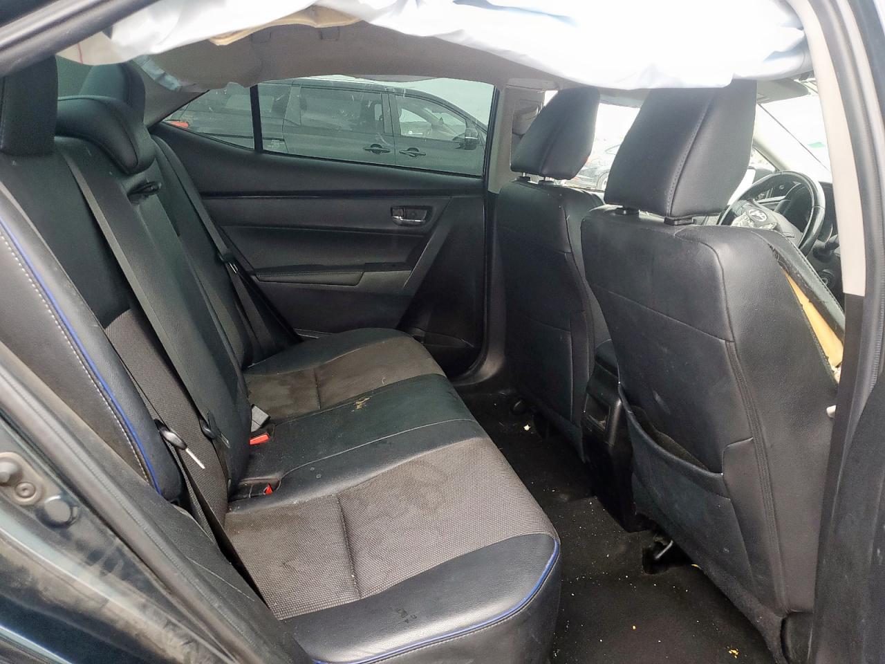 2019 TOYOTA COROLLA L photo 10