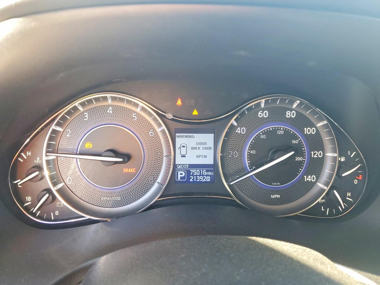 2019 INFINITI QX80 LUXE photo 9