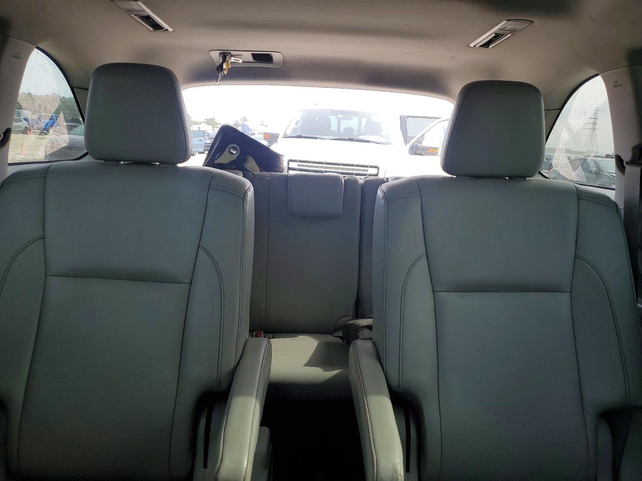 2017 TOYOTA HIGHLANDER XLE photo 10