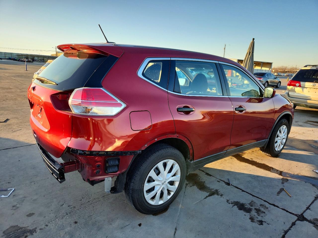 2016 NISSAN ROGUE S photo 3