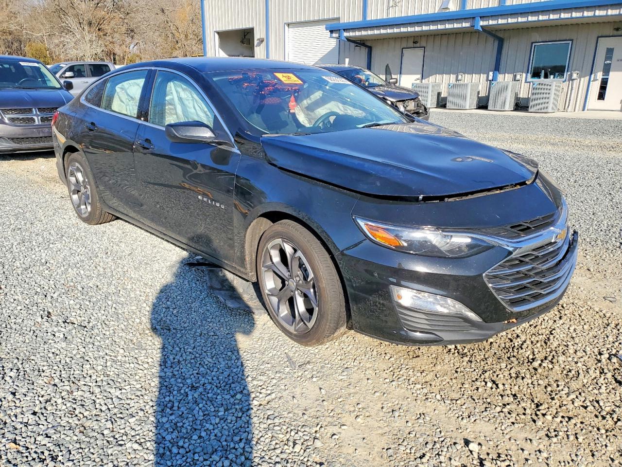 2023 CHEVROLET MALIBU LT photo 4