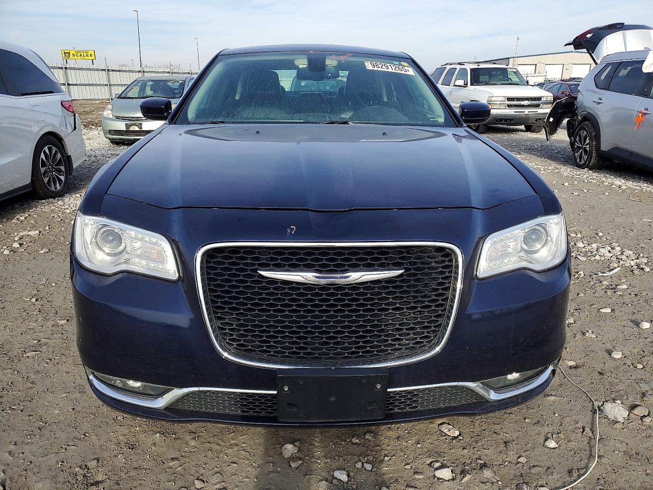 2016 CHRYSLER 300 LIMITED photo 5