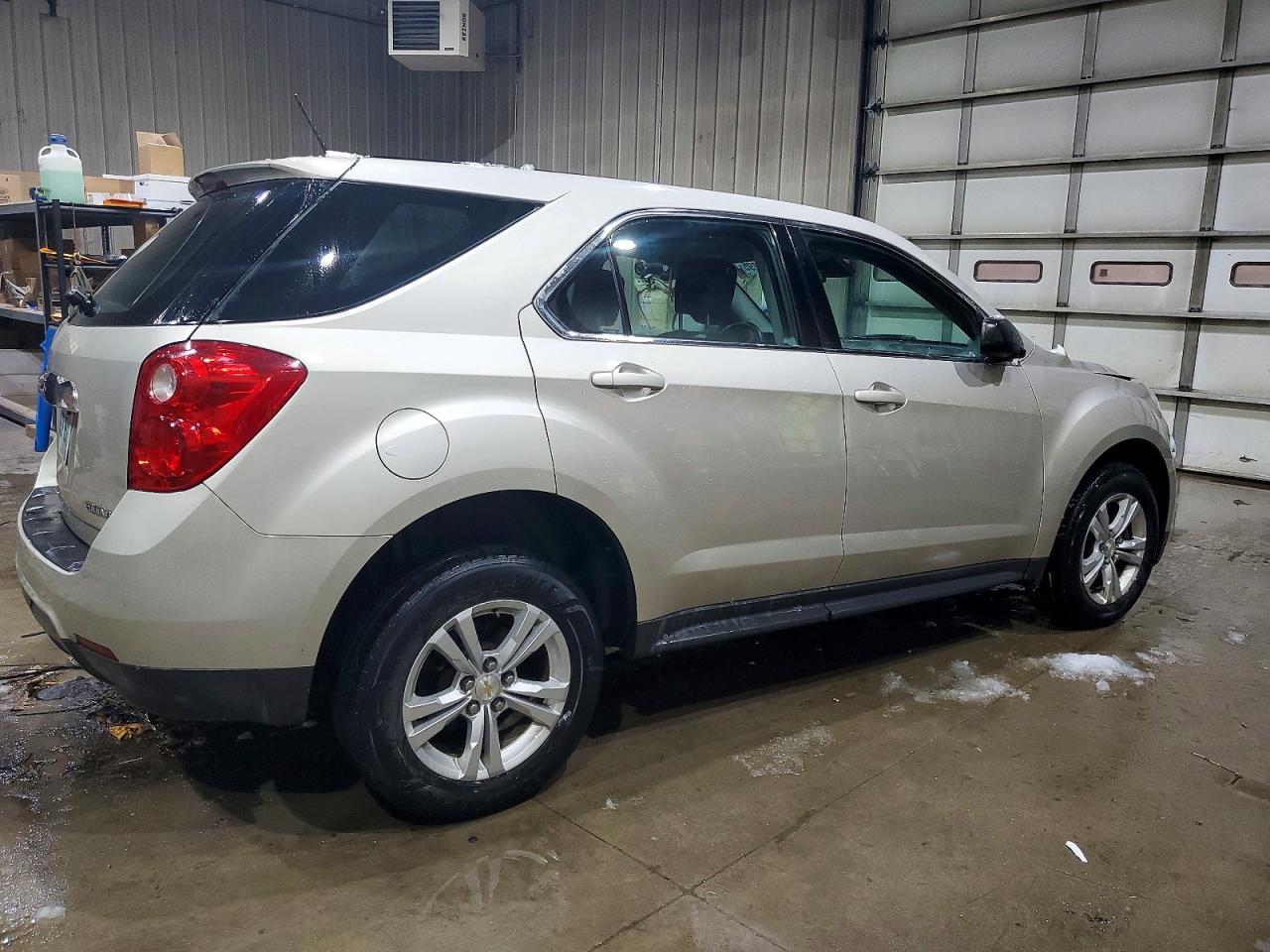2015 CHEVROLET EQUINOX LS photo 3