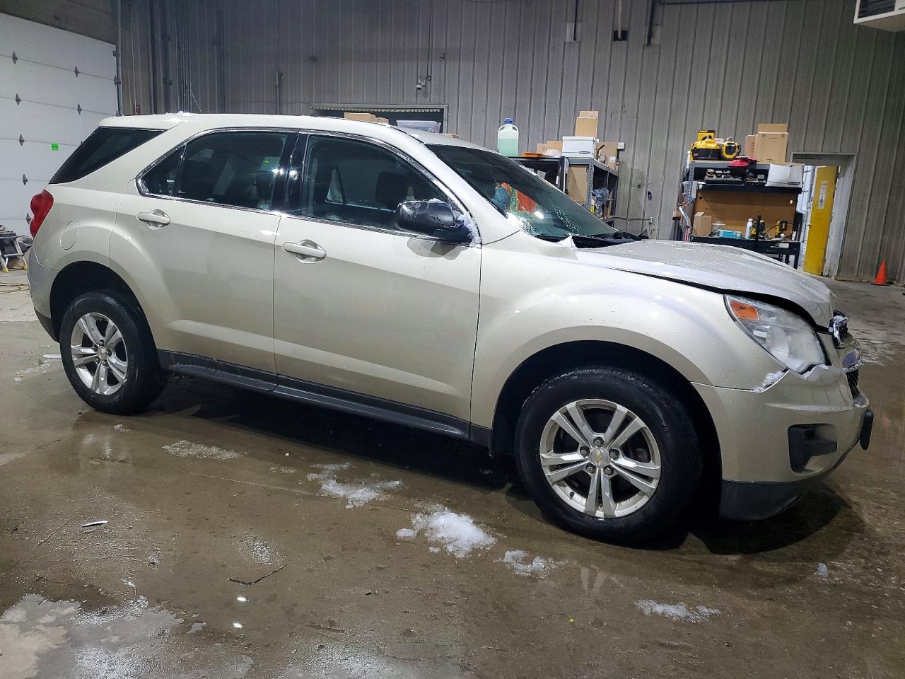 2015 CHEVROLET EQUINOX LS photo 4