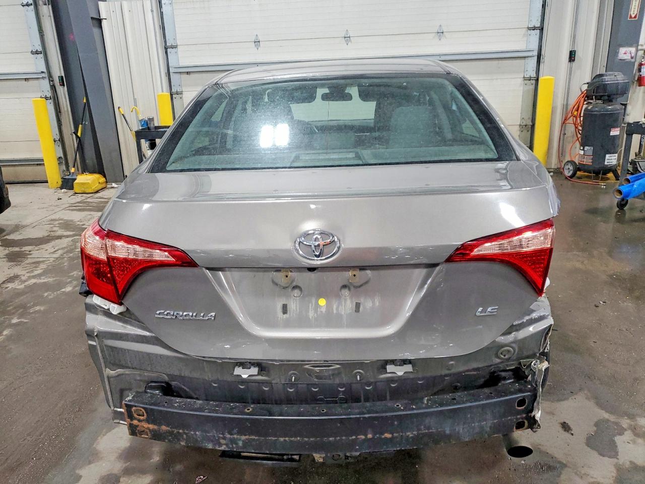 2019 TOYOTA COROLLA L photo 6