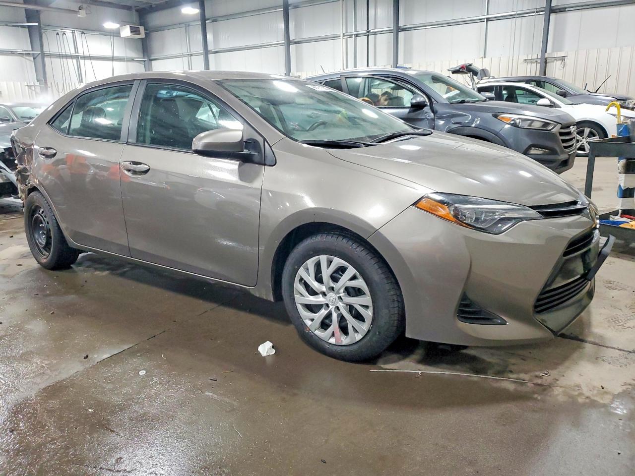 2019 TOYOTA COROLLA L photo 4