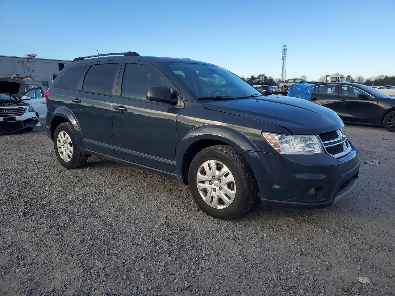 2018 DODGE JOURNEY SXT photo 4