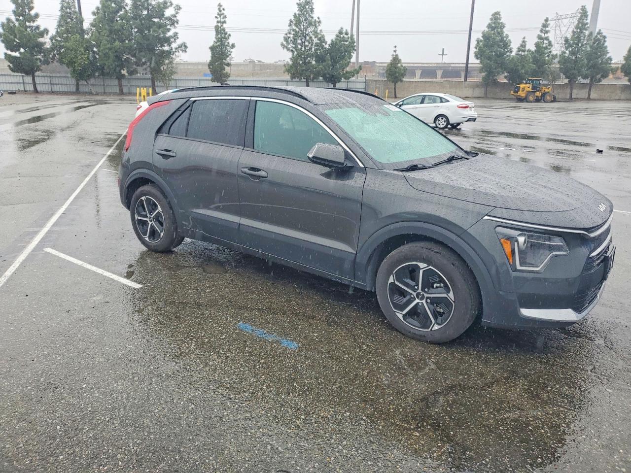 2023 KIA NIRO EX photo 4