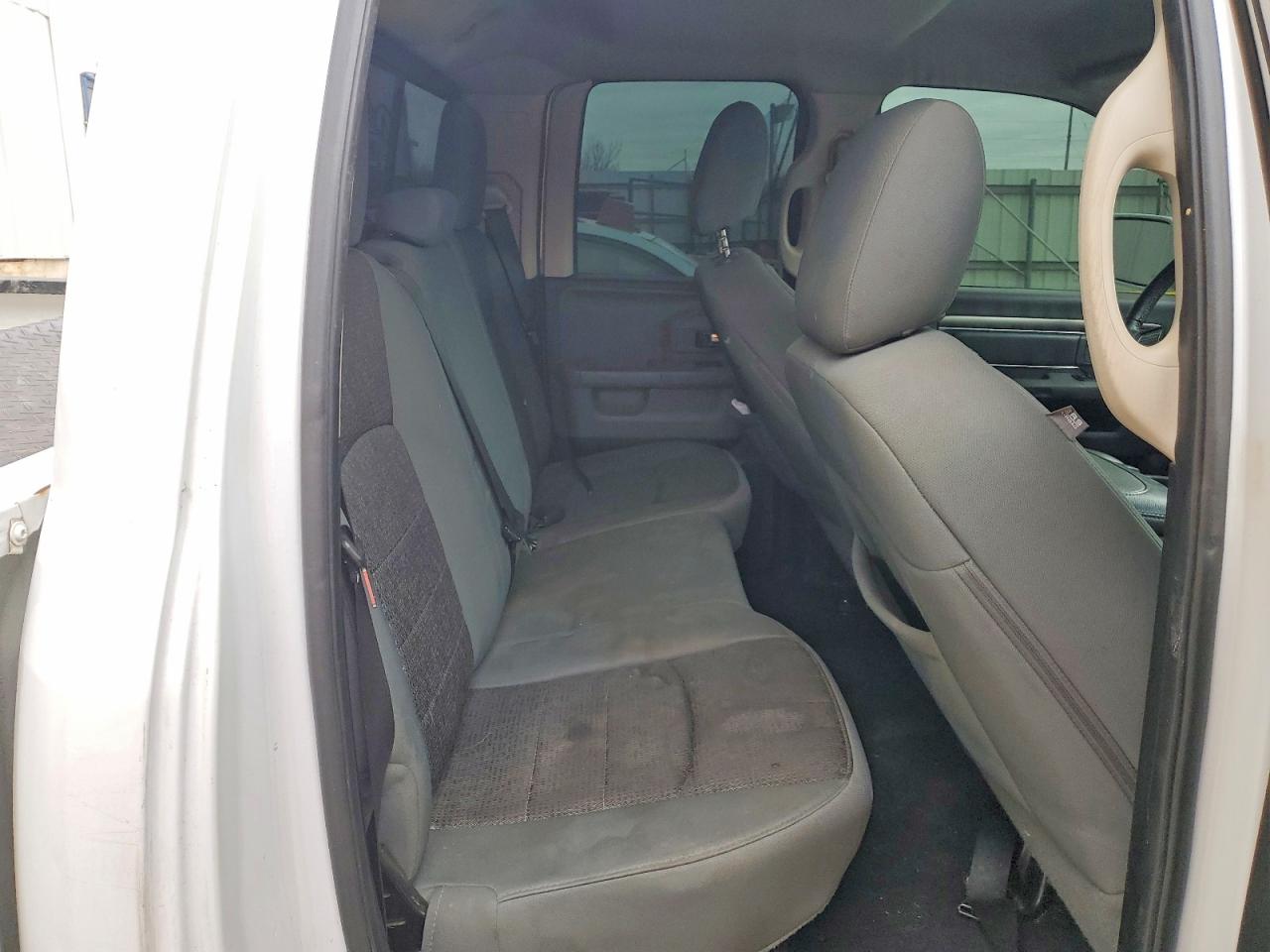 2013 RAM 1500 SLT photo 10