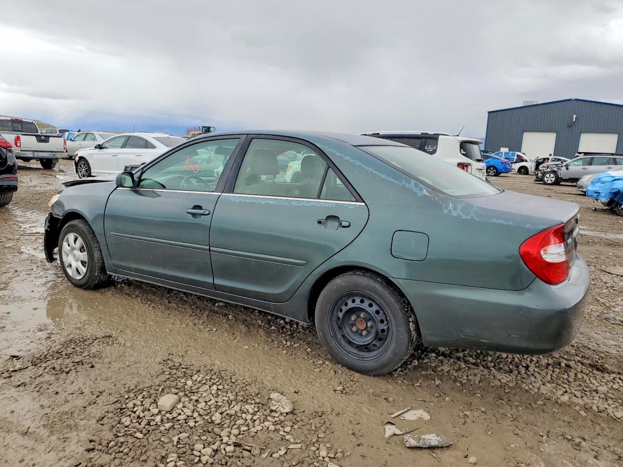 2003 TOYOTA CAMRY LE photo 2