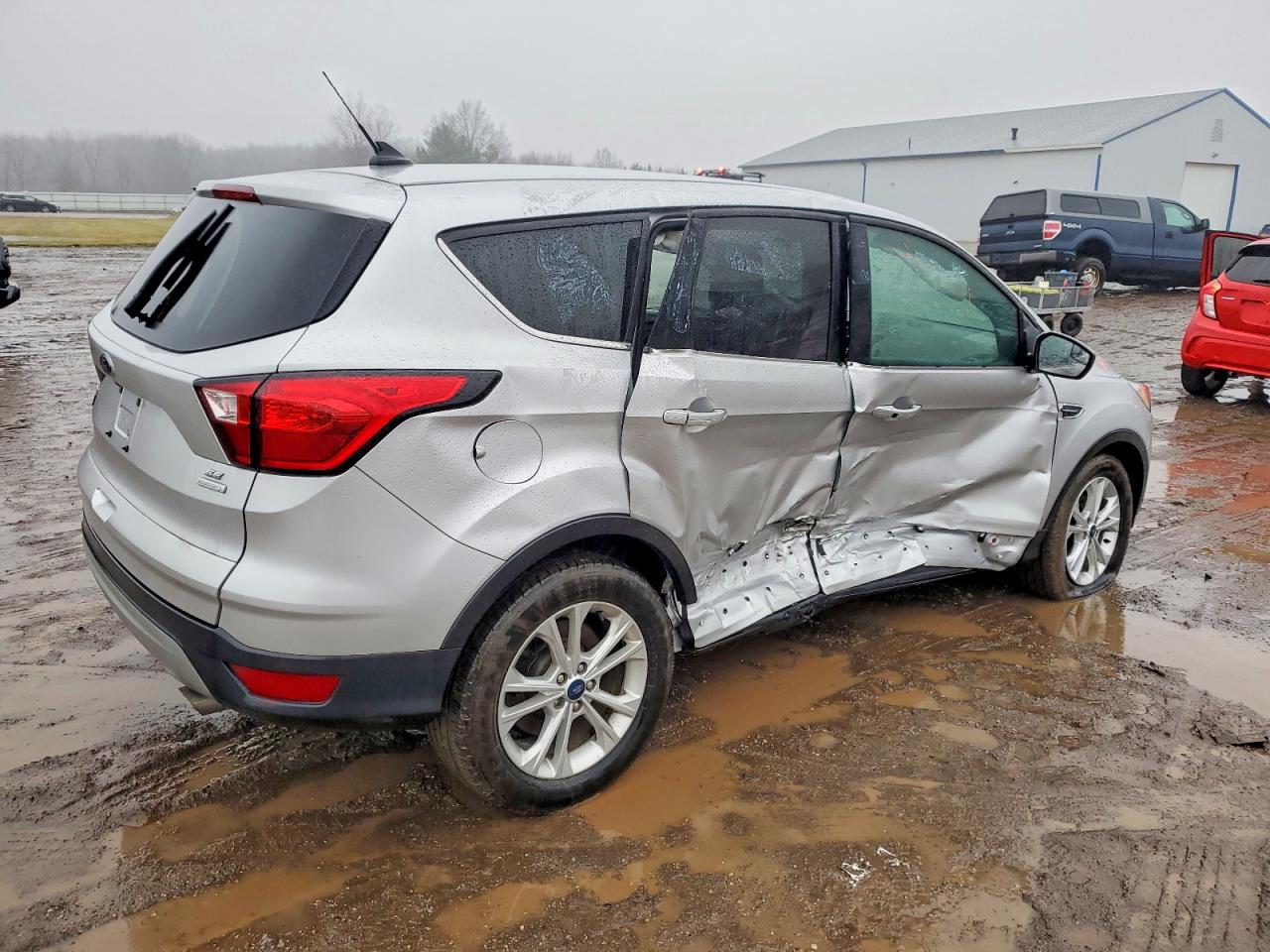 2019 FORD ESCAPE SE photo 3