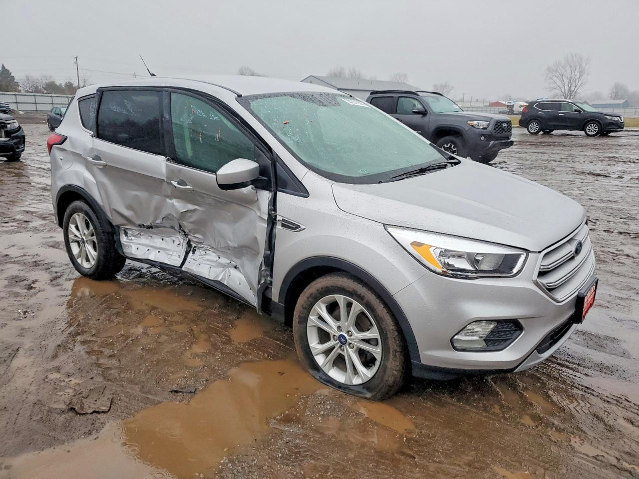2019 FORD ESCAPE SE photo 4