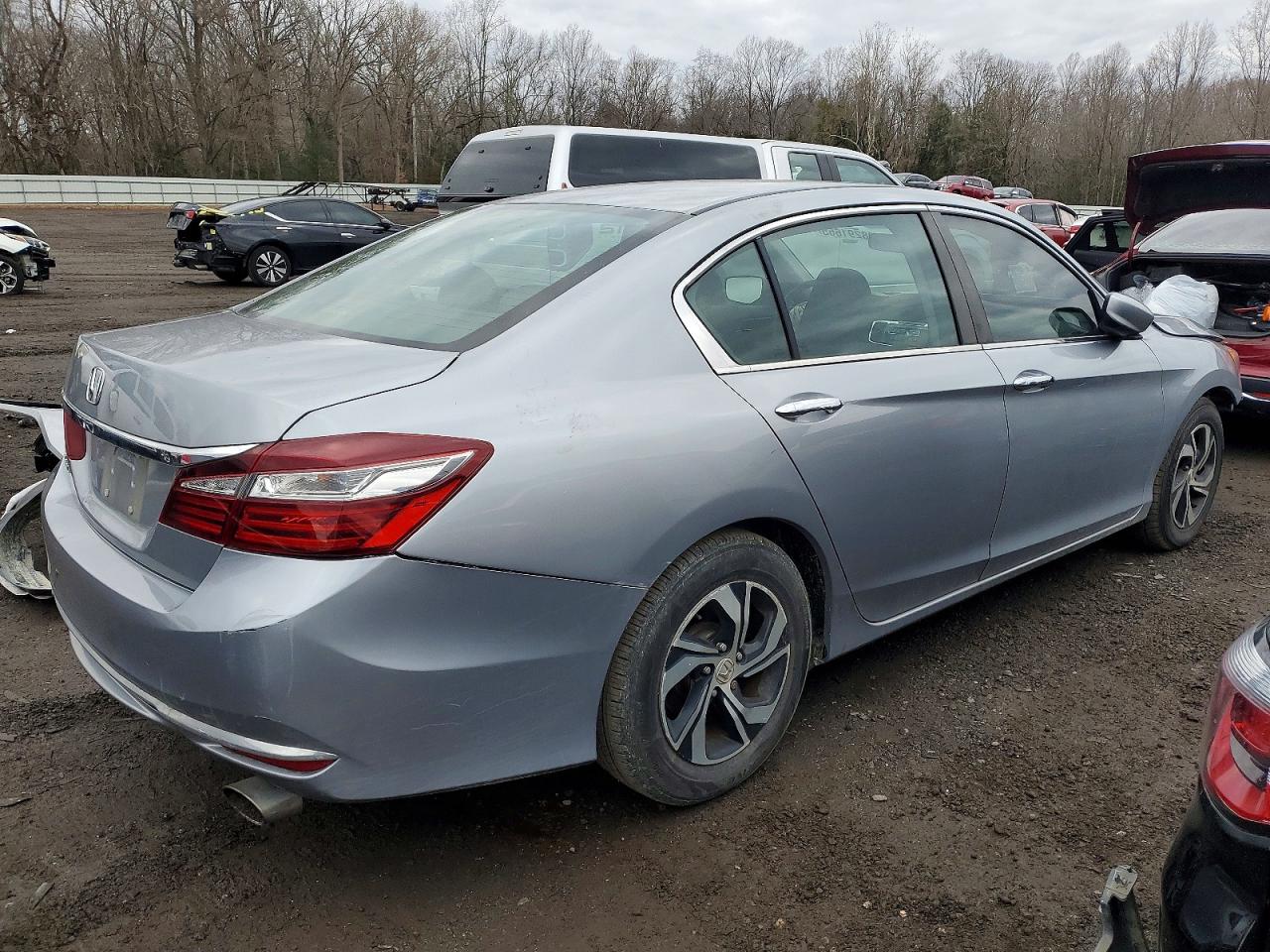 2017 HONDA ACCORD LX photo 3