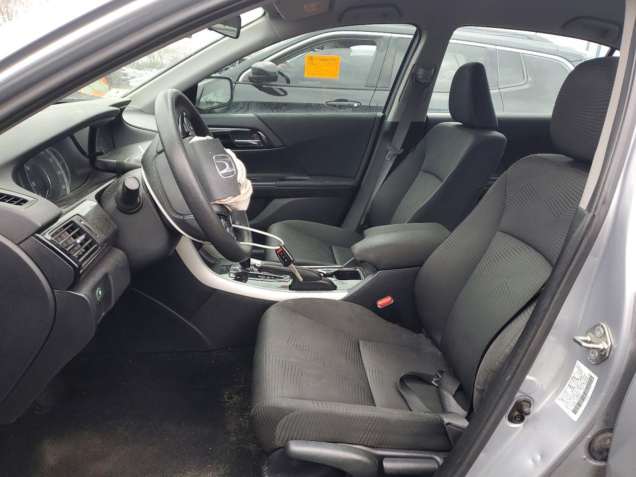 2017 HONDA ACCORD LX photo 7