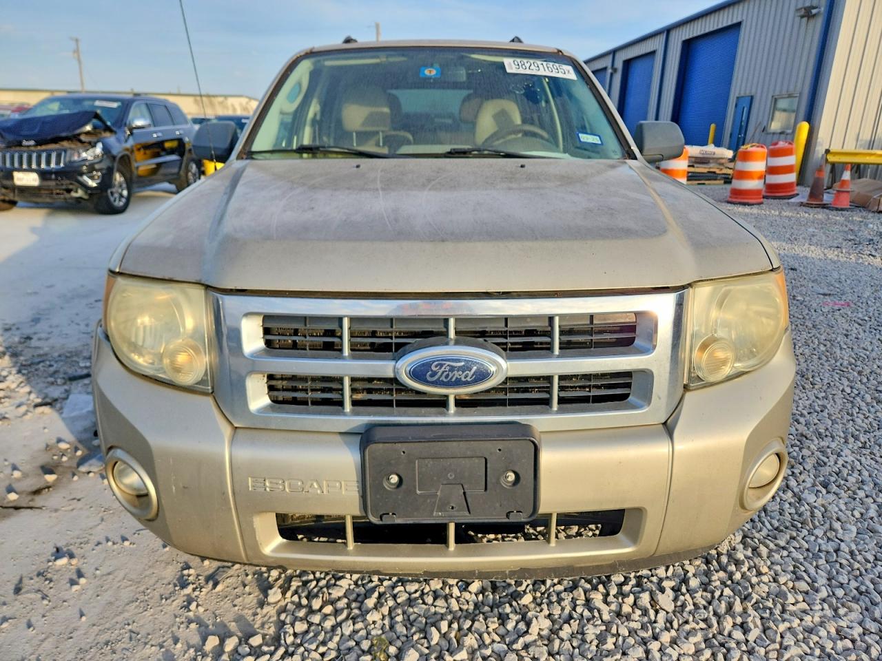 2010 FORD ESCAPE photo 5