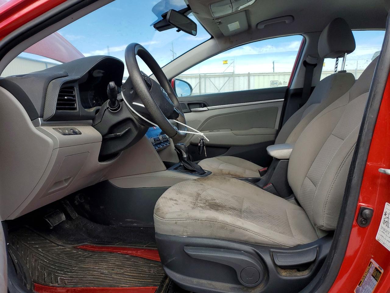 2020 HYUNDAI ELANTRA SEL photo 7