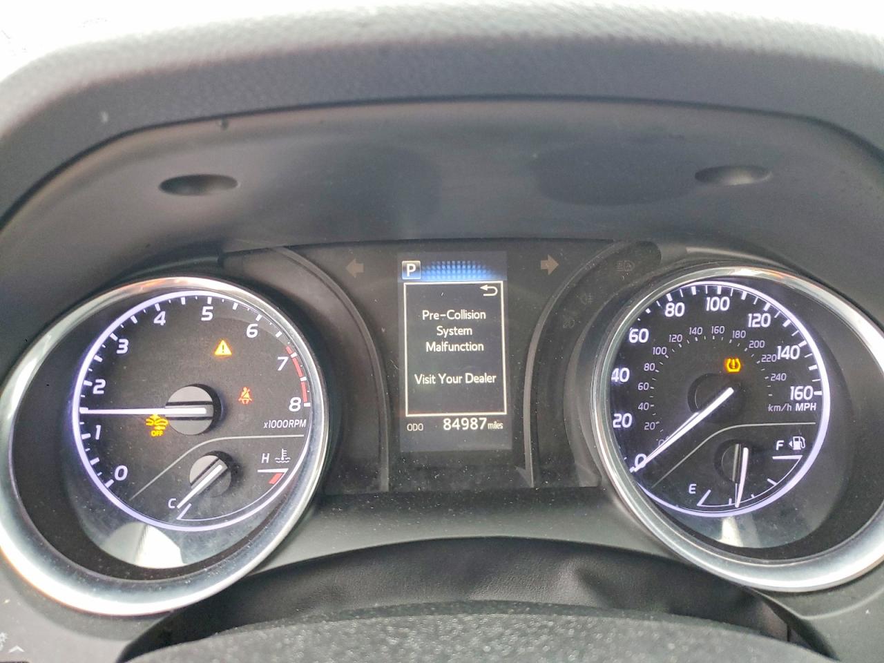2020 TOYOTA CAMRY LE photo 9