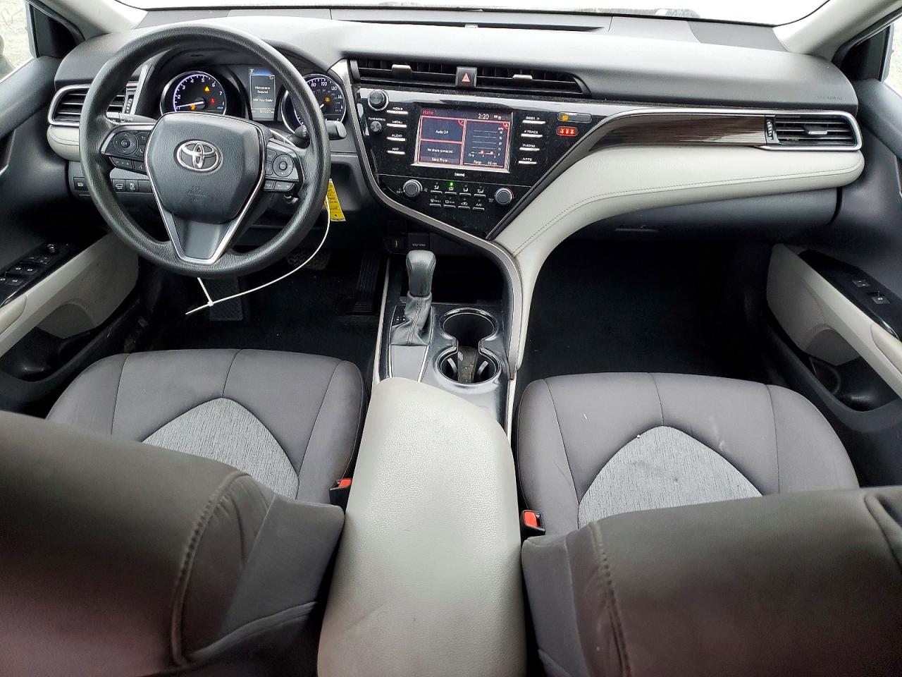 2020 TOYOTA CAMRY LE photo 8