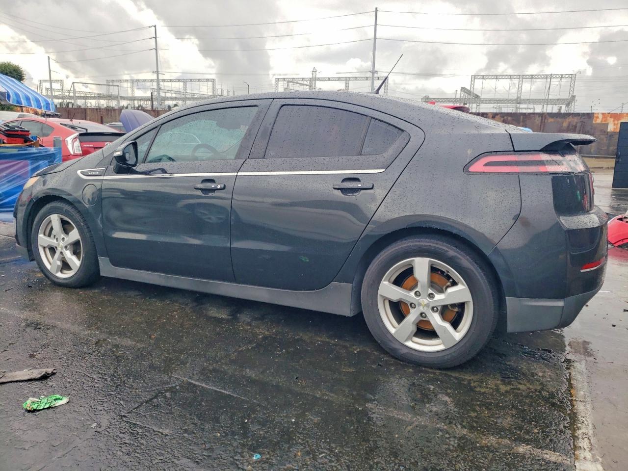 2014 CHEVROLET VOLT photo 2