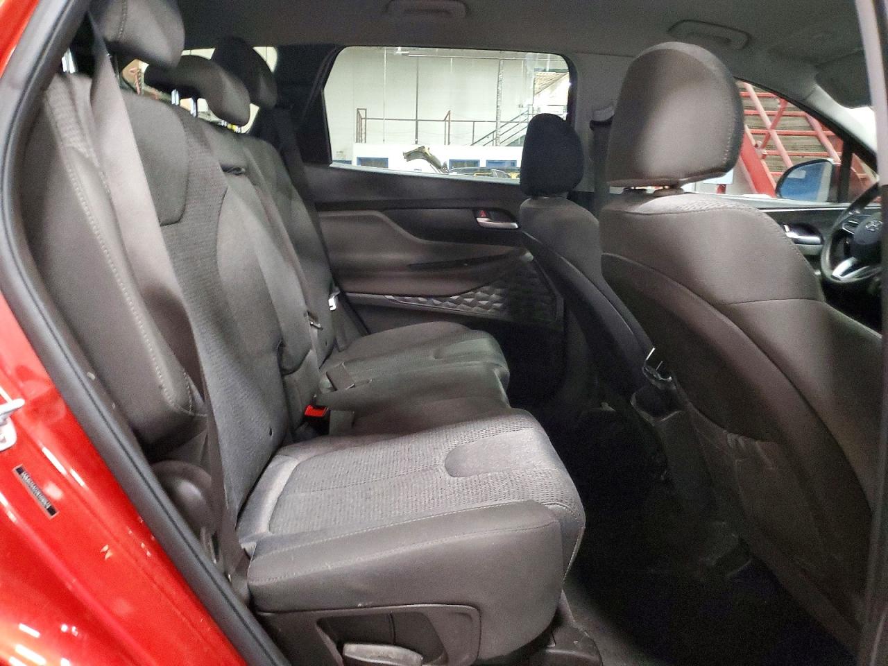 2019 HYUNDAI SANTA FE SE photo 11