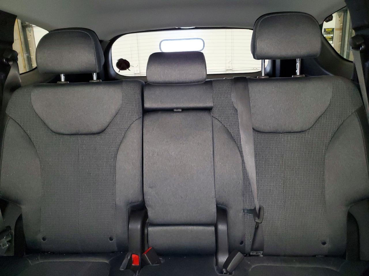 2019 HYUNDAI SANTA FE SE photo 10