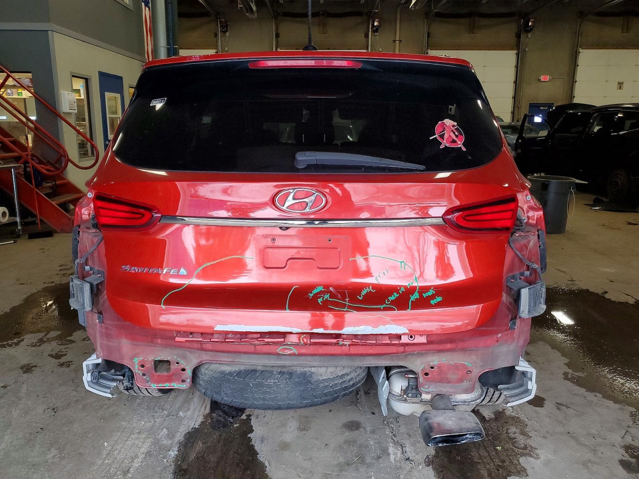 2019 HYUNDAI SANTA FE SE photo 6