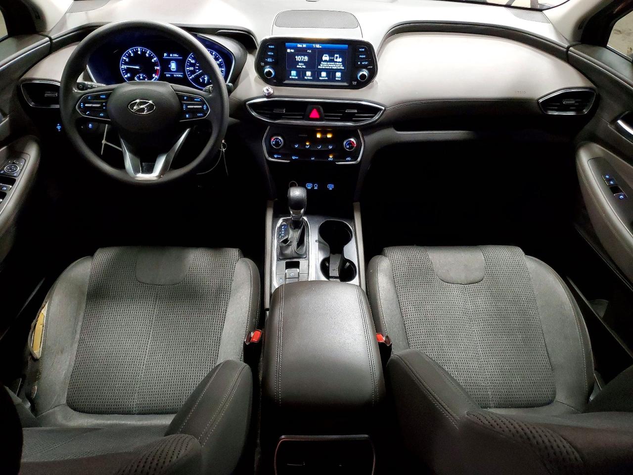 2019 HYUNDAI SANTA FE SE photo 8