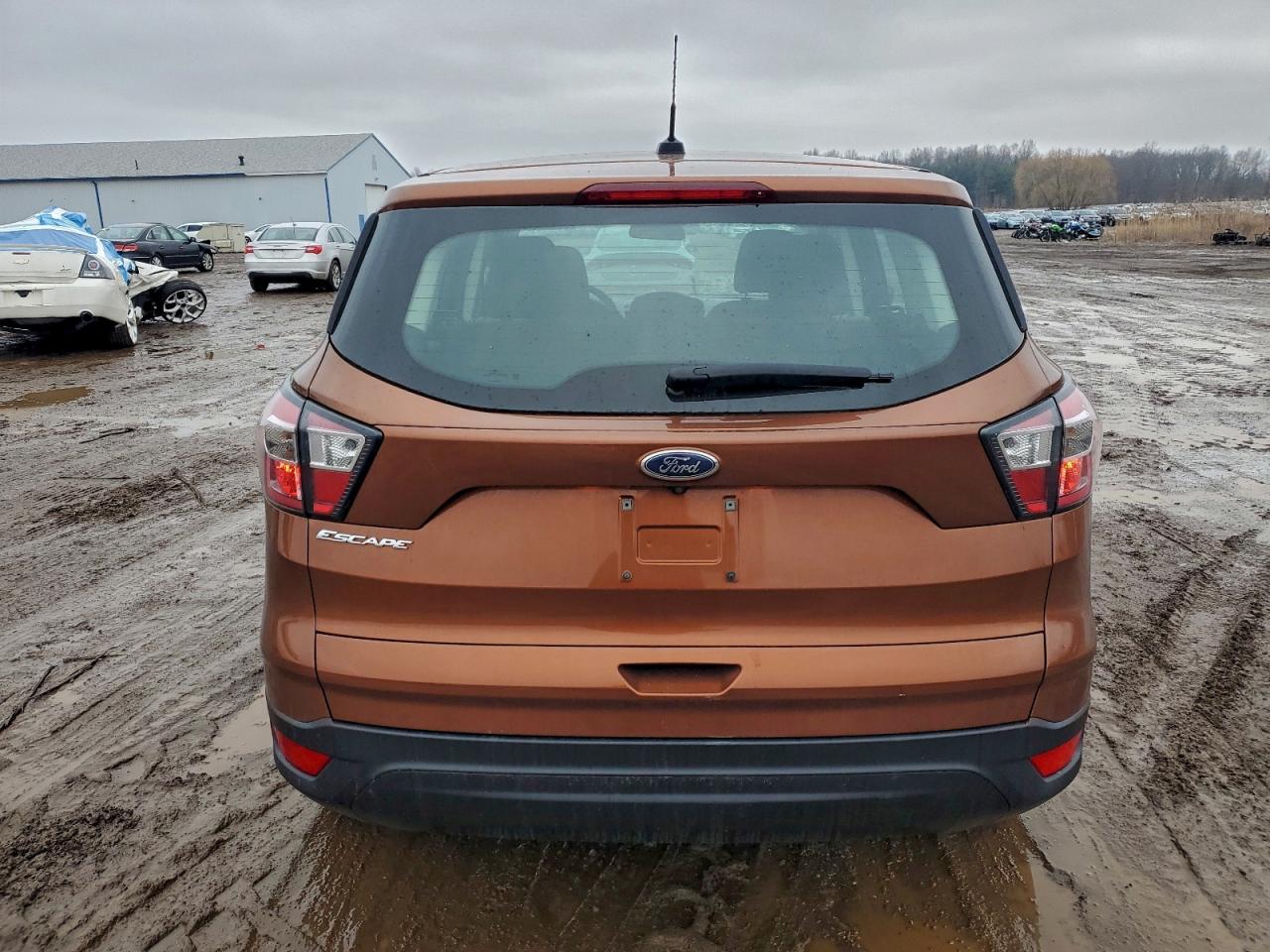 2017 FORD ESCAPE S photo 6