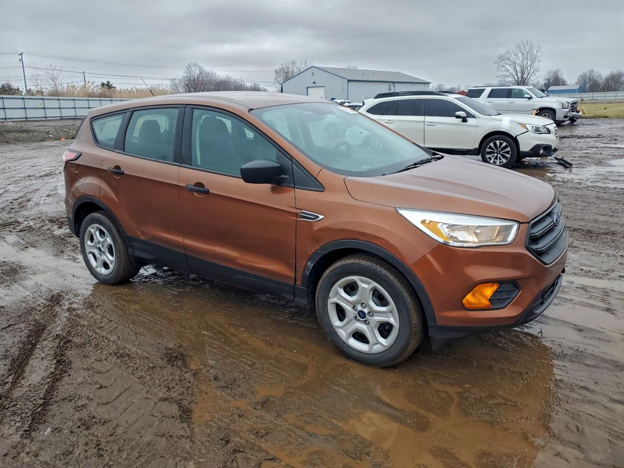 2017 FORD ESCAPE S photo 4