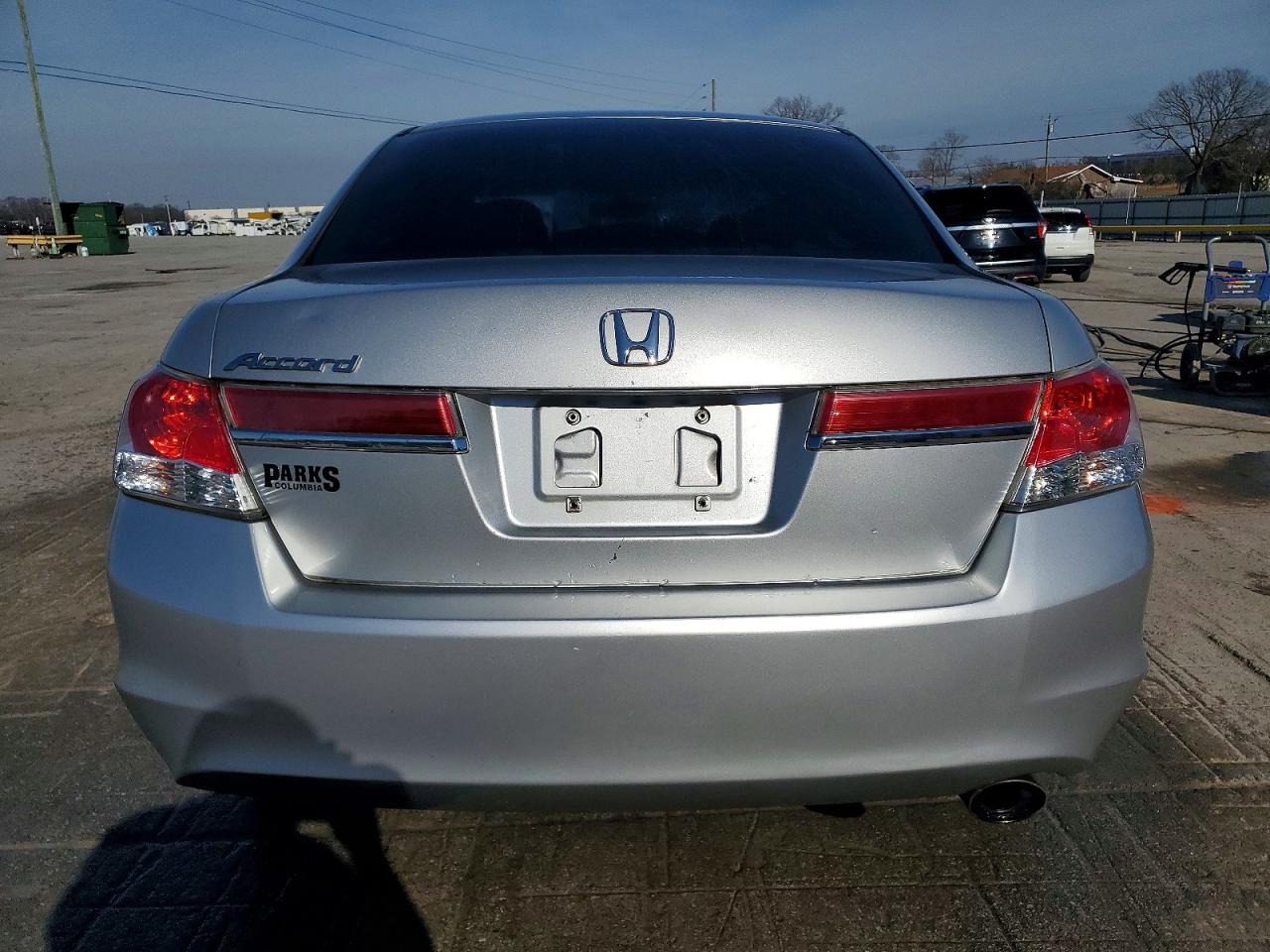 2012 HONDA ACCORD LX photo 6