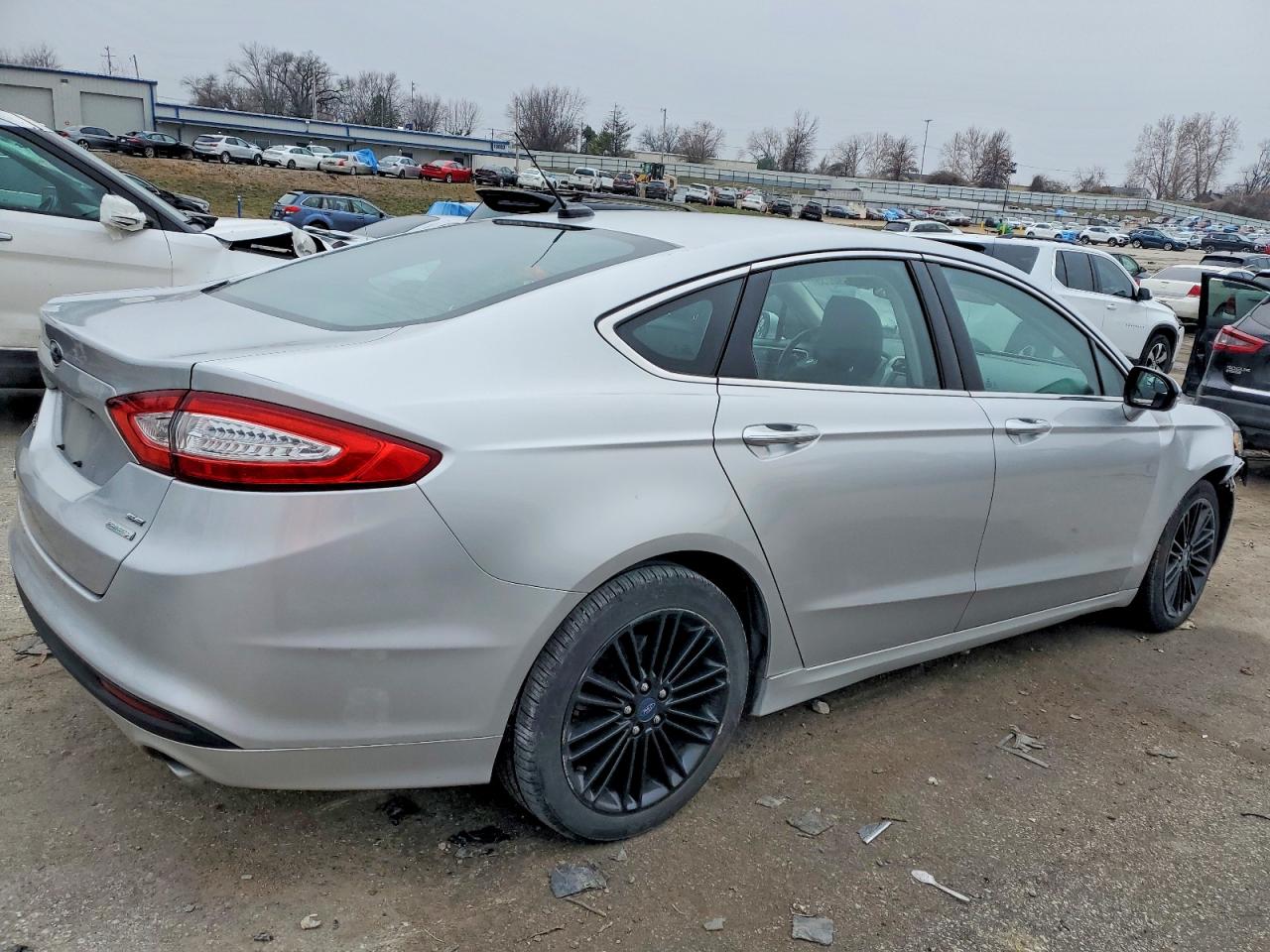 2014 FORD FUSION SE photo 3