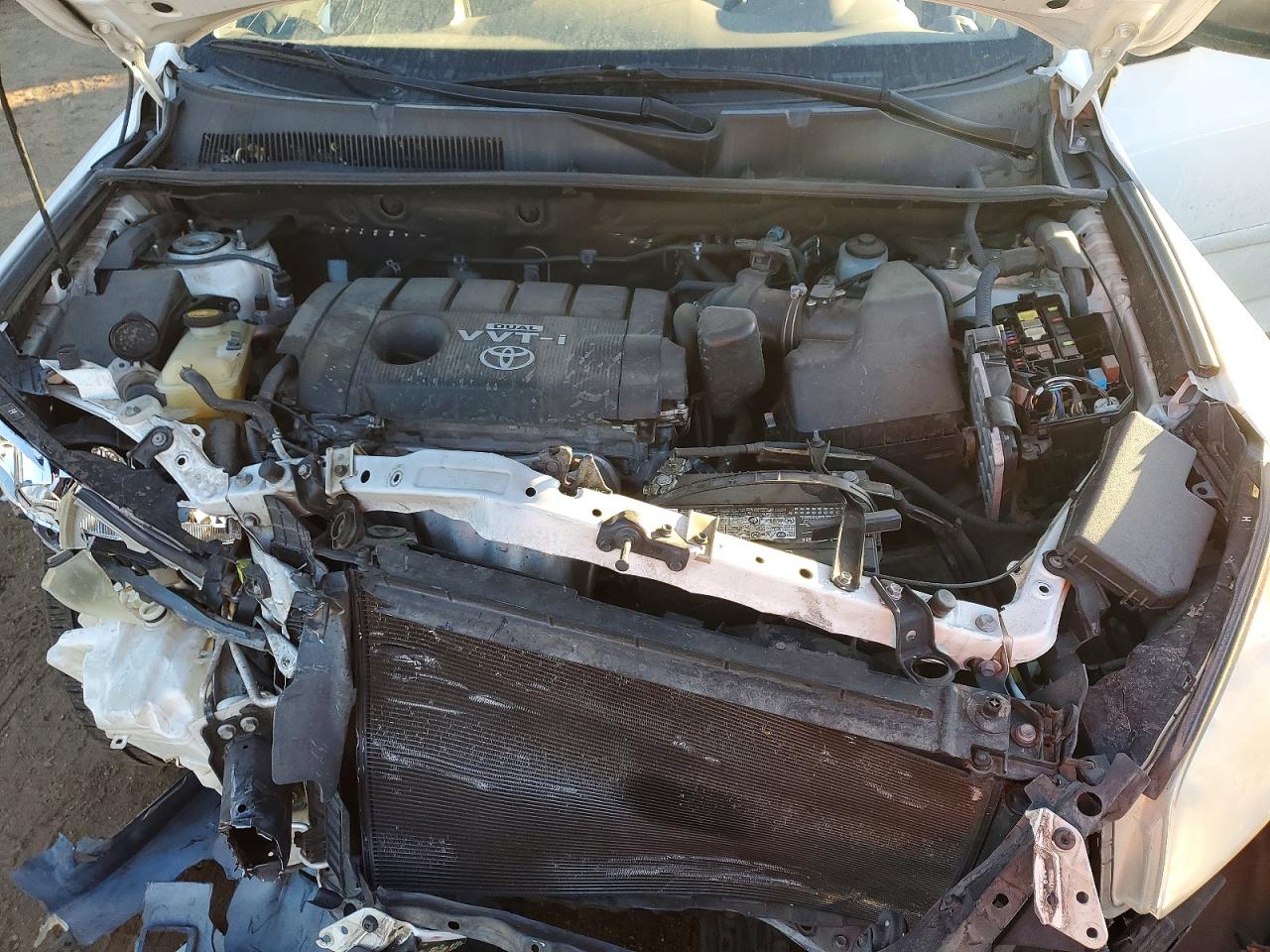 2011 TOYOTA RAV4 photo 21