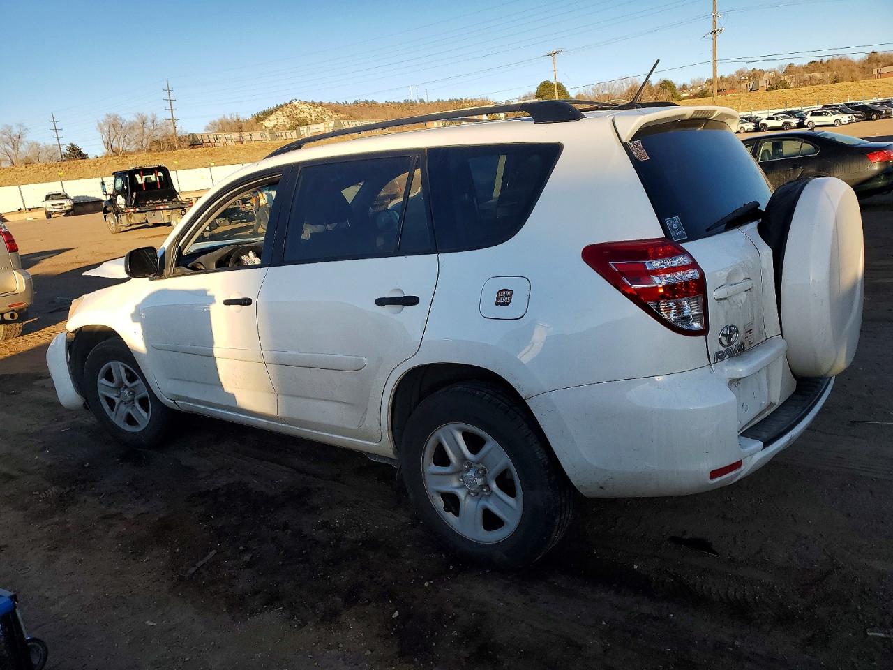 2011 TOYOTA RAV4 photo 3