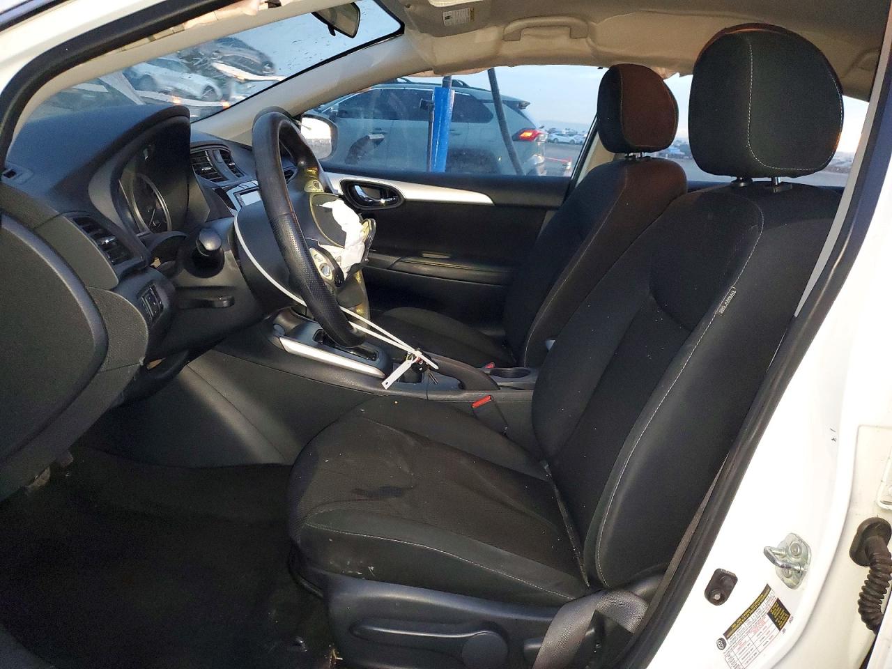 2019 NISSAN SENTRA S photo 7