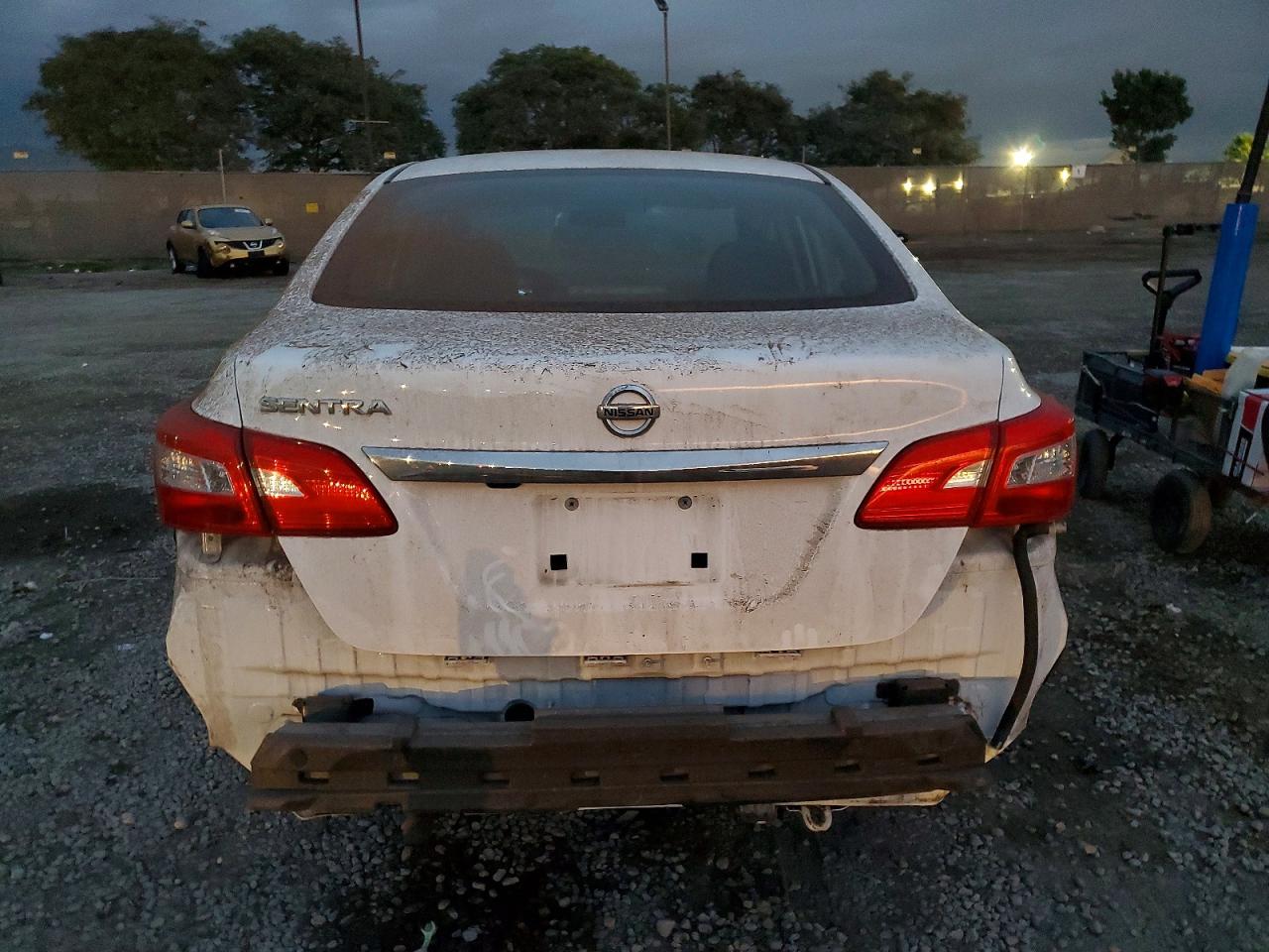 2019 NISSAN SENTRA S photo 6