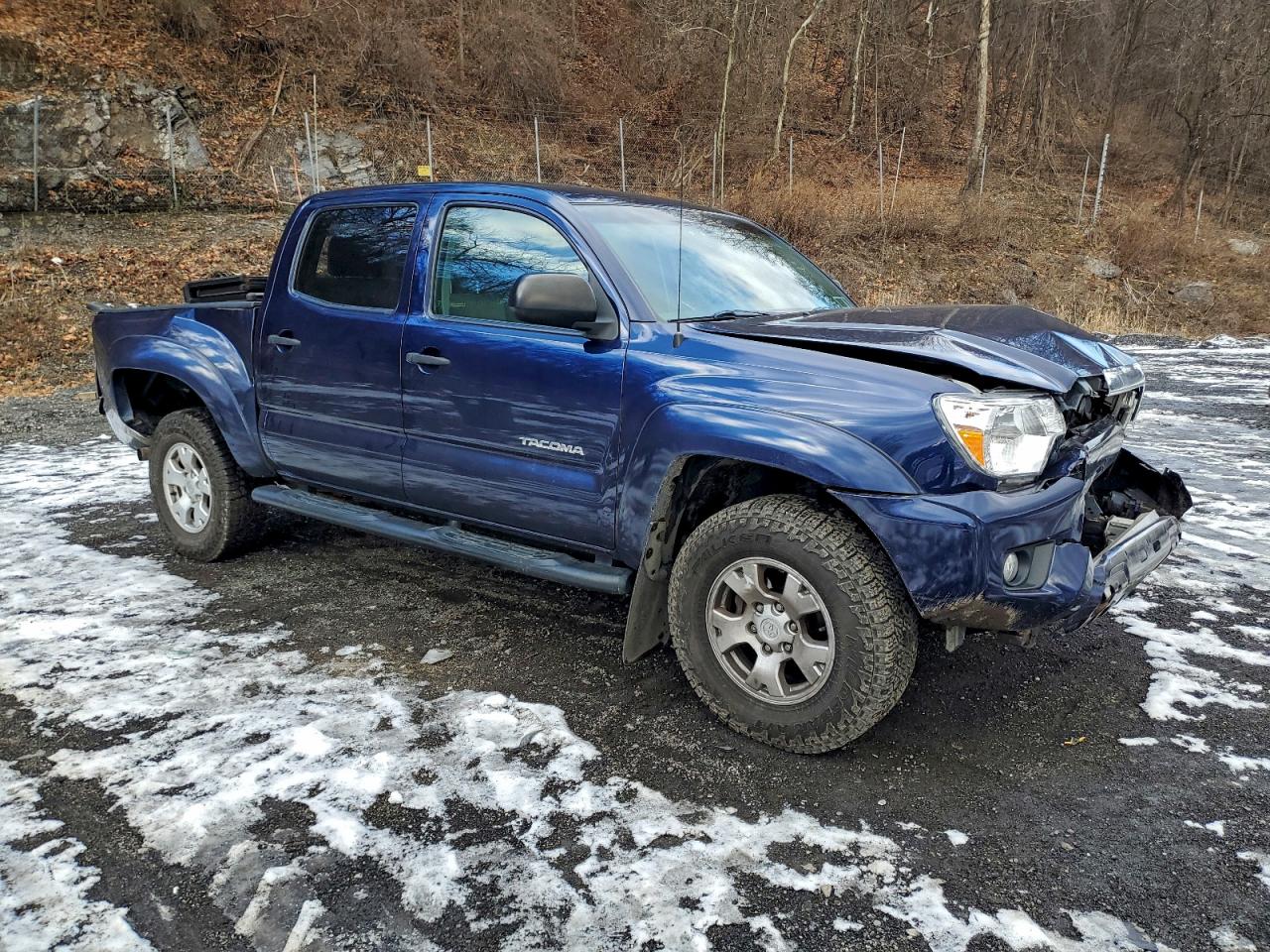 2013 TOYOTA TACOMA DOUBLE CAB photo 4