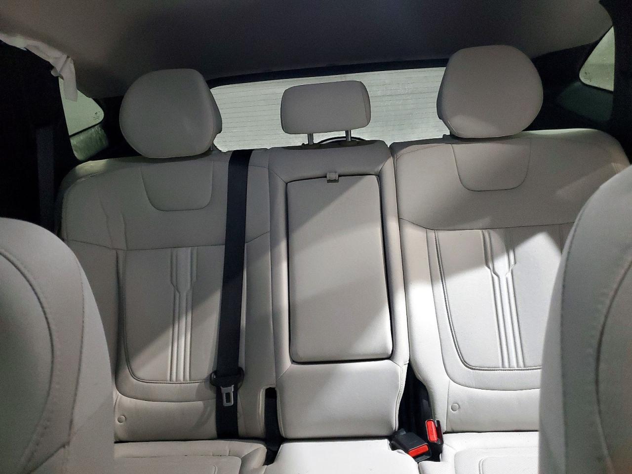 2025 HYUNDAI TUCSON SEL photo 19