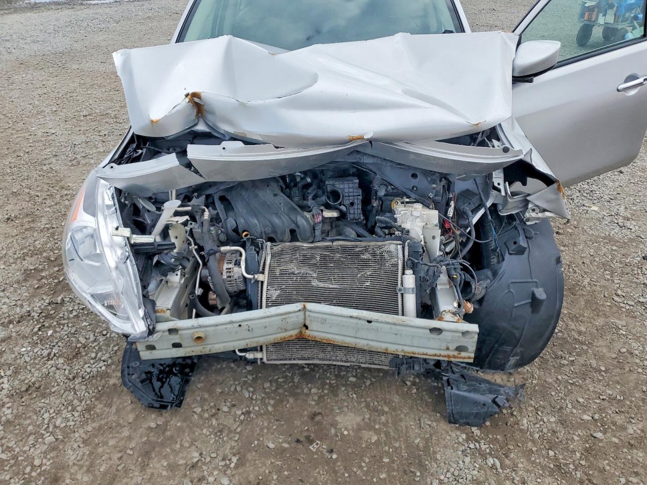 2019 NISSAN VERSA S photo 11