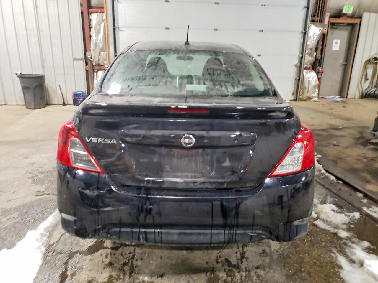 2019 NISSAN VERSA S photo 6