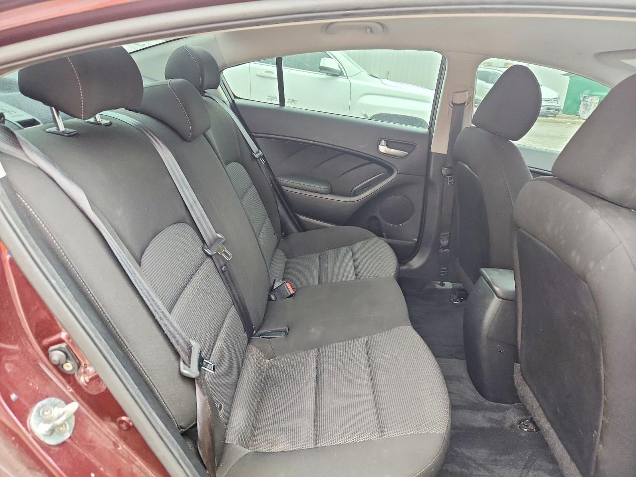 2017 KIA FORTE LX photo 10