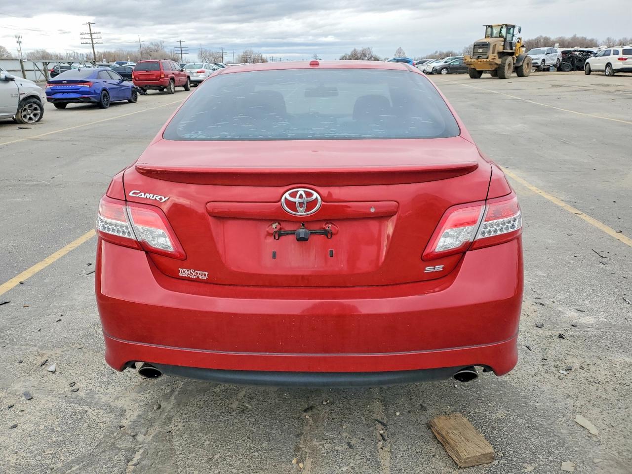 2011 TOYOTA CAMRY BASE photo 6