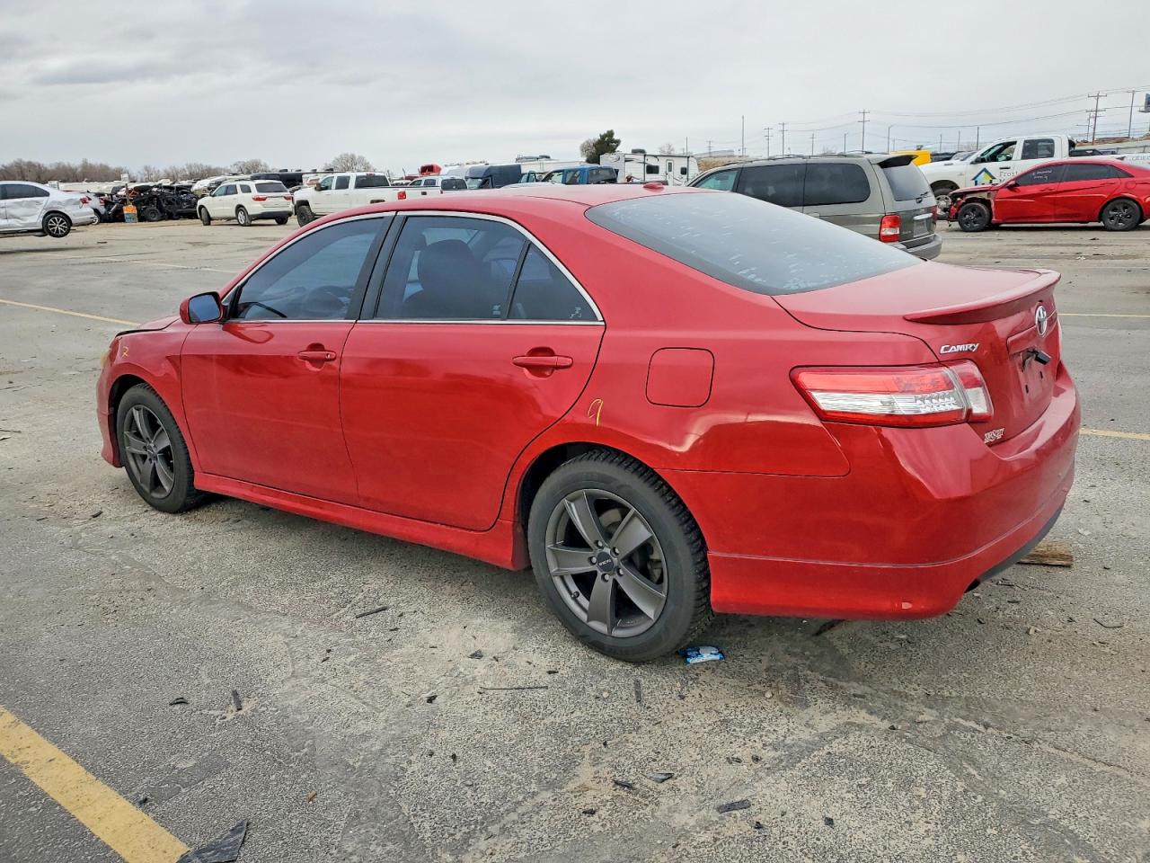 2011 TOYOTA CAMRY BASE photo 2