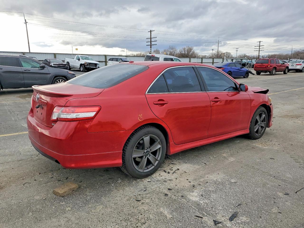 2011 TOYOTA CAMRY BASE photo 3