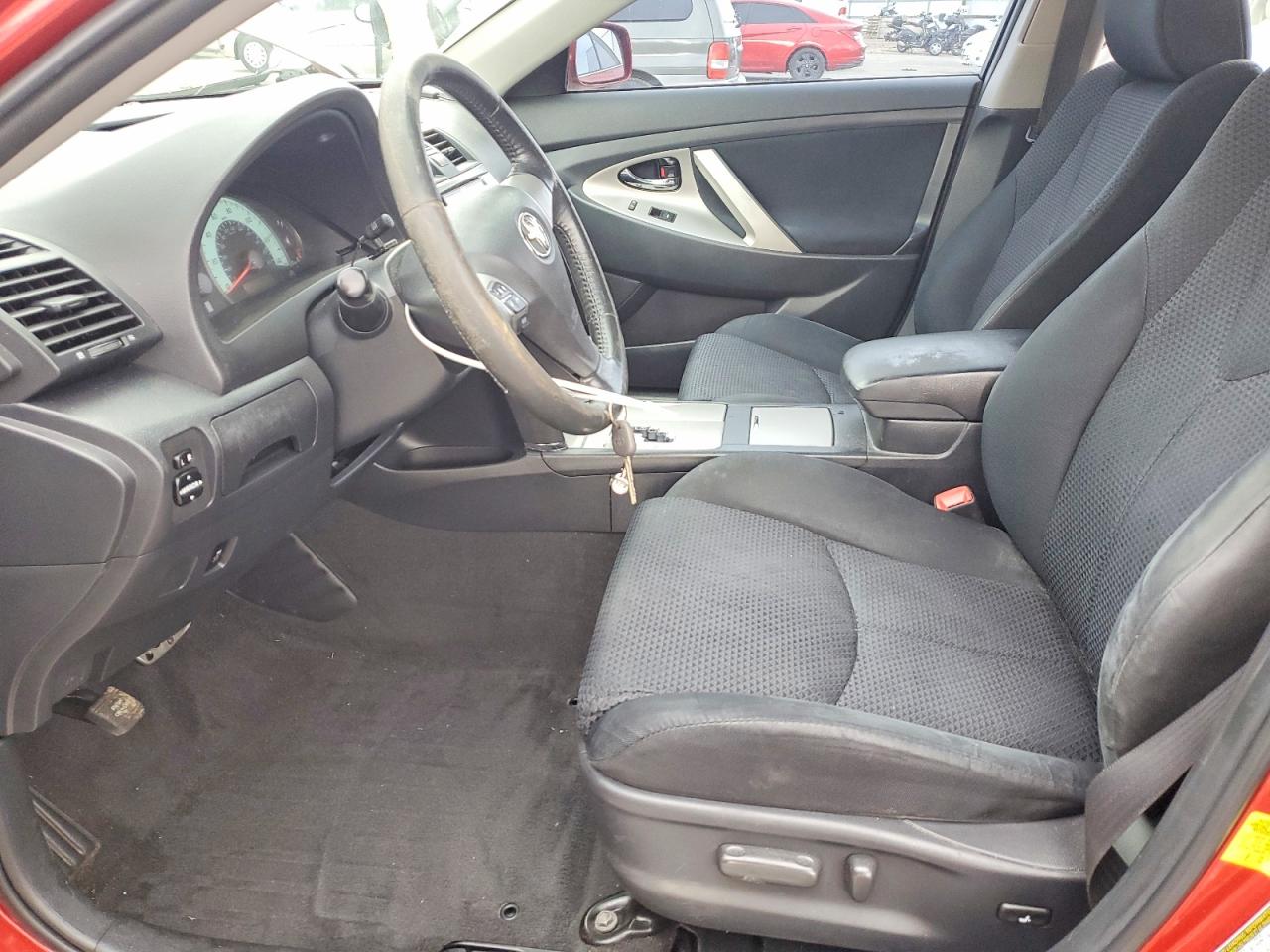 2011 TOYOTA CAMRY BASE photo 7